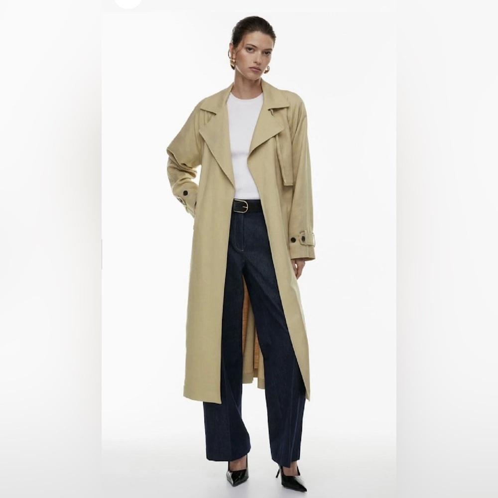 Aritzia Babaton cultivate trench coat, NWT size L, Wicker Tan, MRS $298